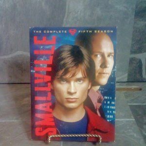 Smallville The Complete Fifth Season DVD Box Set with Book